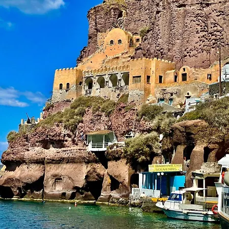 Studio In Old Port Of Sea View Santorini